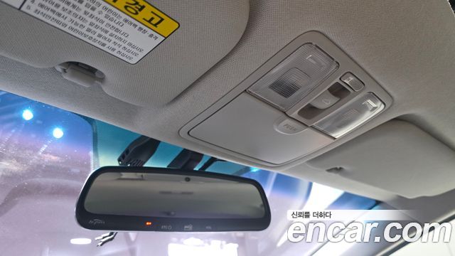 Hyundai AVANTE 2015 — photo 18