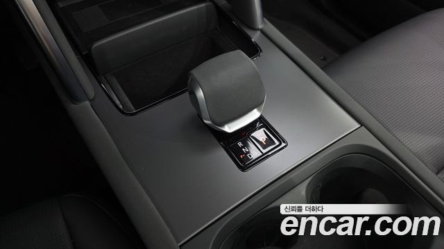 Land Rover Discovery Sport 2025 — photo 9