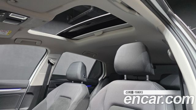 Volkswagen Golf 2022 — photo 26