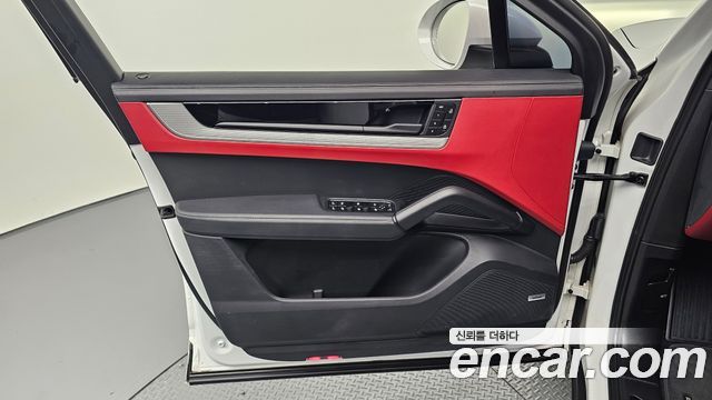 Porsche Cayenne 2024 — photo 14