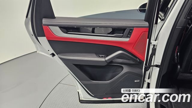 Porsche Cayenne 2024 — photo 15
