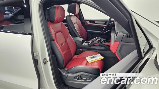 Porsche Cayenne 2024 — photo 16