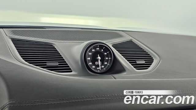 Porsche Cayenne 2024 — photo 27