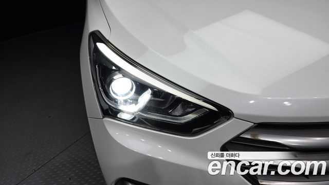 Hyundai Santafe 2018 — photo 8