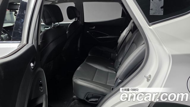 Hyundai Santafe 2018 — photo 16