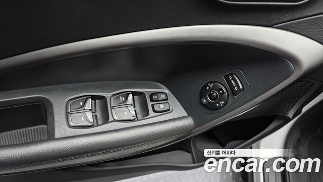 Hyundai Santafe 2018 — photo 27