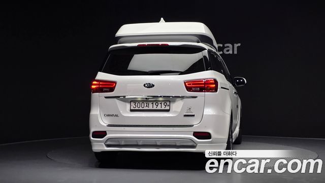 Kia Canival 2020 — photo 4