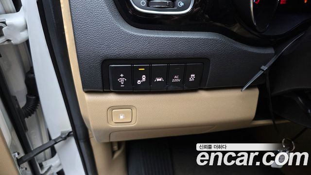 Kia Canival 2020 — photo 23