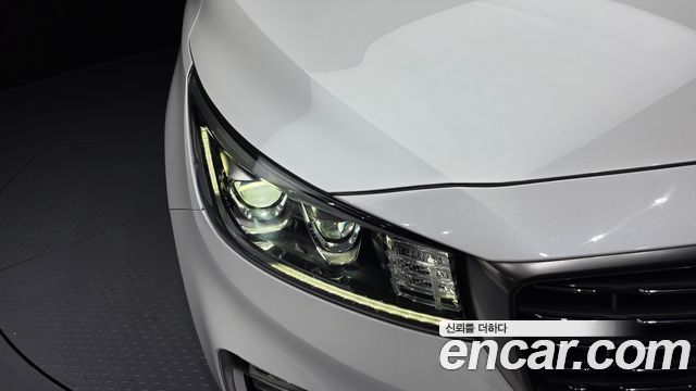 Kia Canival 2020 — photo 8