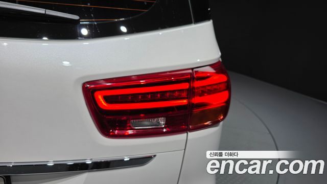 Kia Canival 2020 — photo 9