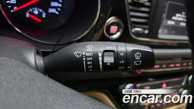 Kia Canival 2020 — photo 29