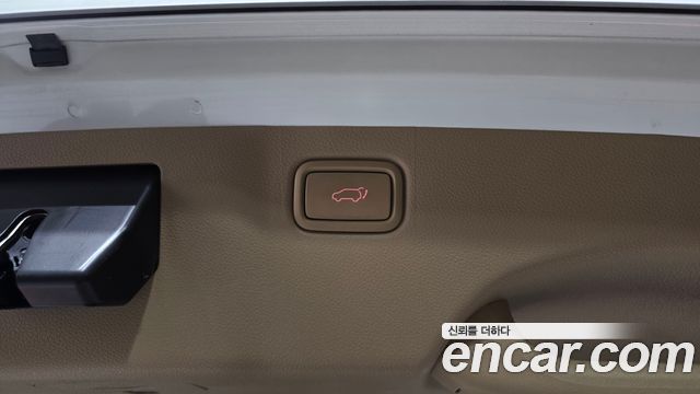 Kia Canival 2020 — photo 32