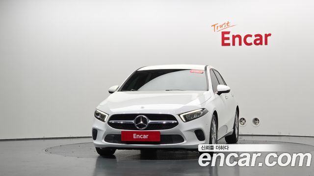 Mercedes-Benz A-Class 2020 — photo 3