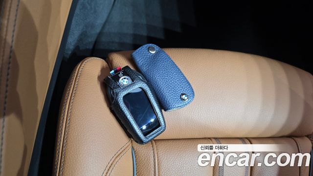 BMW 5-Series 2022 — photo 22