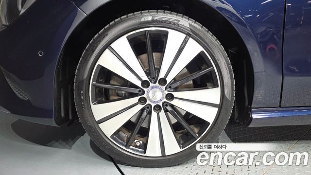 Mercedes-Benz CLA-Class 2017 — photo 5