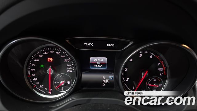 Mercedes-Benz CLA-Class 2017 — photo 8