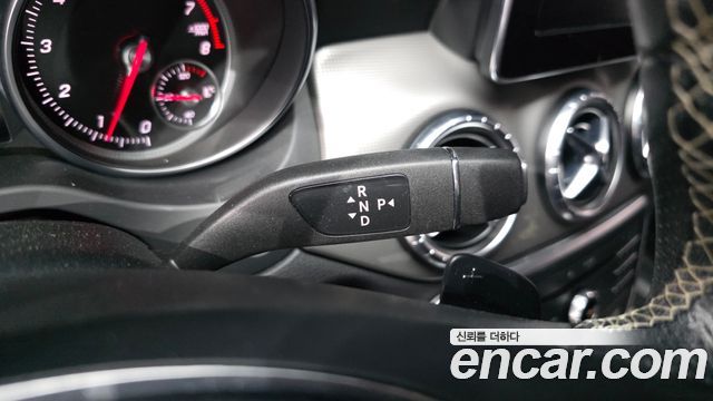 Mercedes-Benz CLA-Class 2017 — photo 9