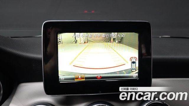 Mercedes-Benz CLA-Class 2017 — photo 16