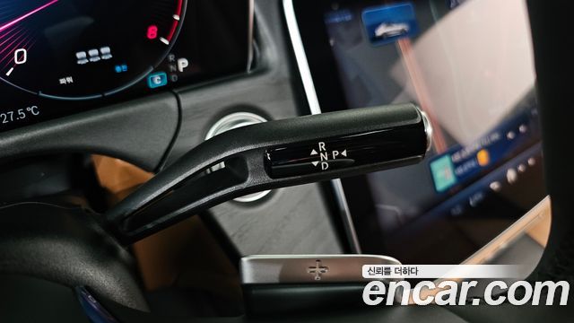 Mercedes-Benz E-Class 2026 — photo 12
