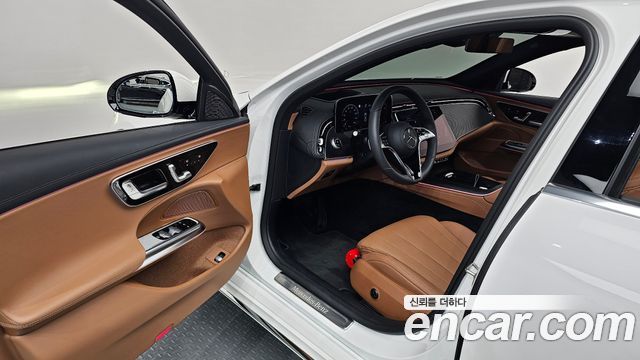 Mercedes-Benz E-Class 2026 — photo 13