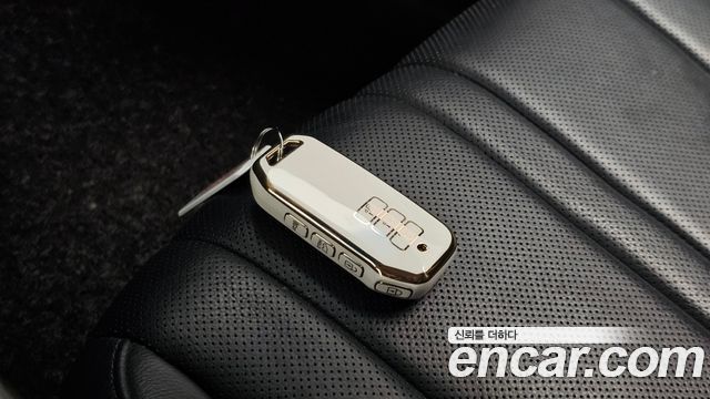 Kia K8 2022 — photo 33