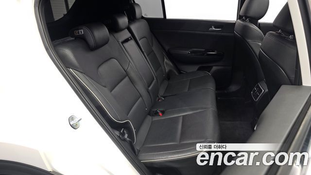 Kia Sportage 2019 — photo 18