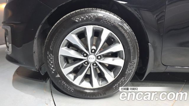 Kia Canival 2018 — photo 5