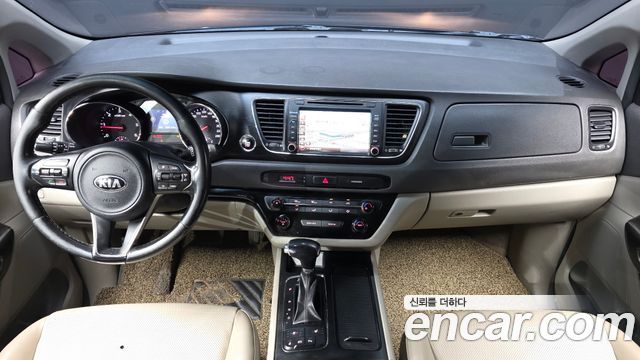 Kia Canival 2018 — photo 7