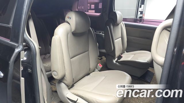 Kia Canival 2018 — photo 12