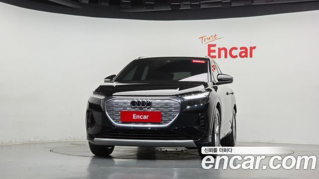 Audi Q4 e-tron 2022 — photo 3