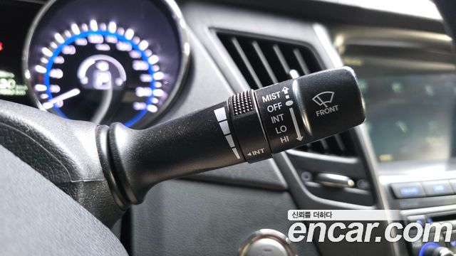 Hyundai Sonata 2014 — photo 17