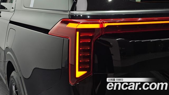 Kia Canival 2025 — photo 9