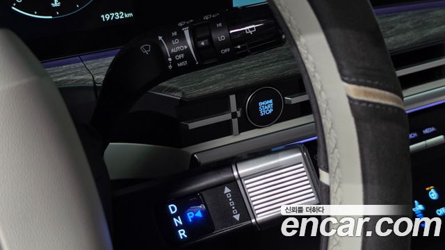 Hyundai Santafe 2024 — photo 12