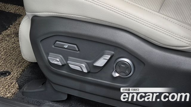 Hyundai Santafe 2024 — photo 27