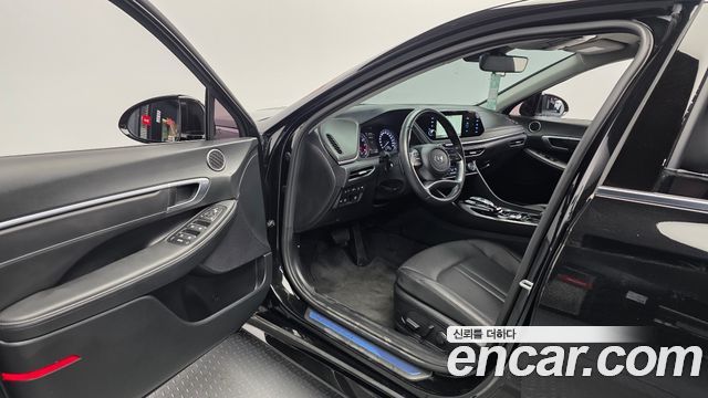 Hyundai Sonata 2022 — photo 13