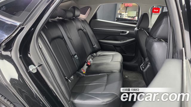 Hyundai Sonata 2022 — photo 18