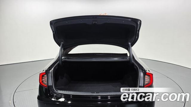 Hyundai Sonata 2022 — photo 26