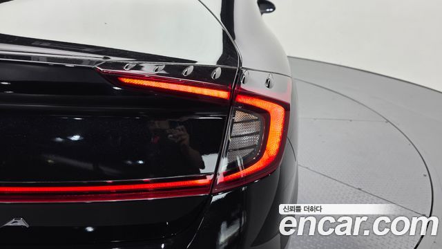 Hyundai Sonata 2022 — photo 9