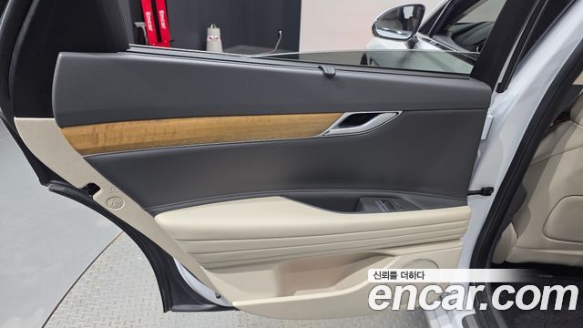 Genesis G80 2023 — photo 15