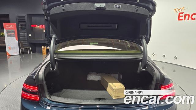 Genesis G80 2023 — photo 20