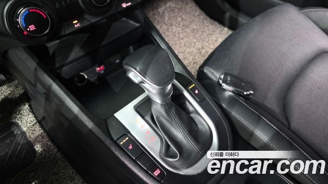 Kia K3 2022 — photo 12