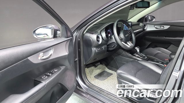 Kia K3 2022 — photo 13