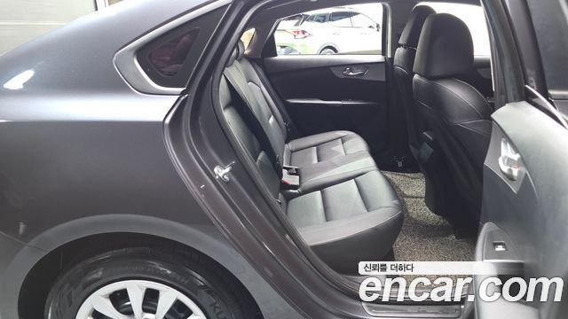Kia K3 2022 — photo 17