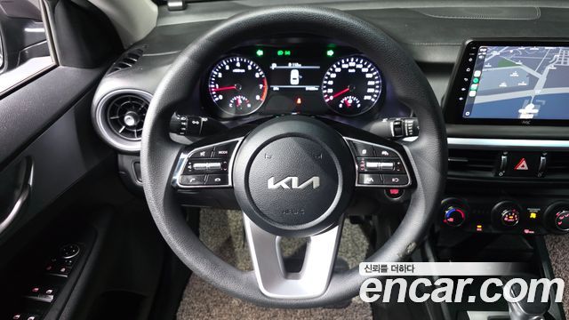 Kia K3 2022 — photo 21