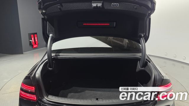 Genesis G80 2022 — photo 22