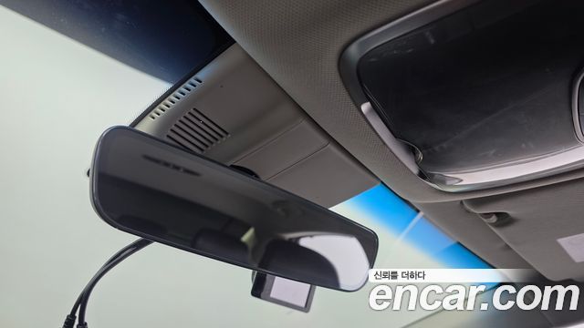 Genesis G80 2022 — photo 24