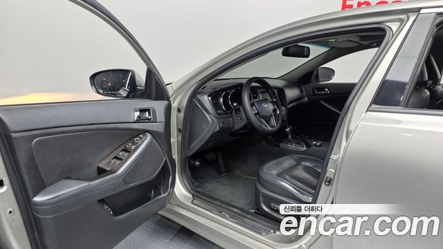 Kia K5 2013 — photo 10