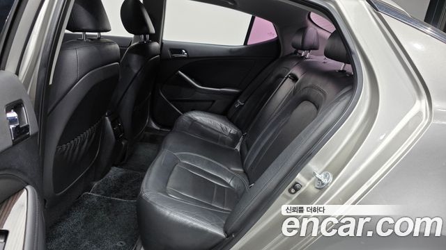 Kia K5 2013 — photo 11