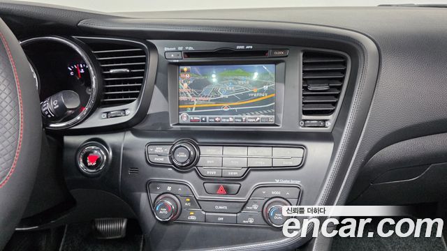 Kia K5 2013 — photo 16