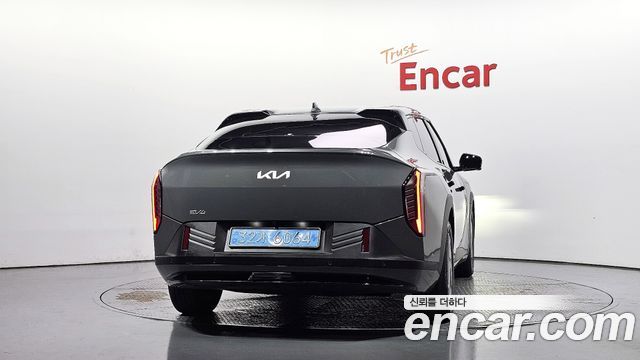 Kia EV4 2026 — photo 4